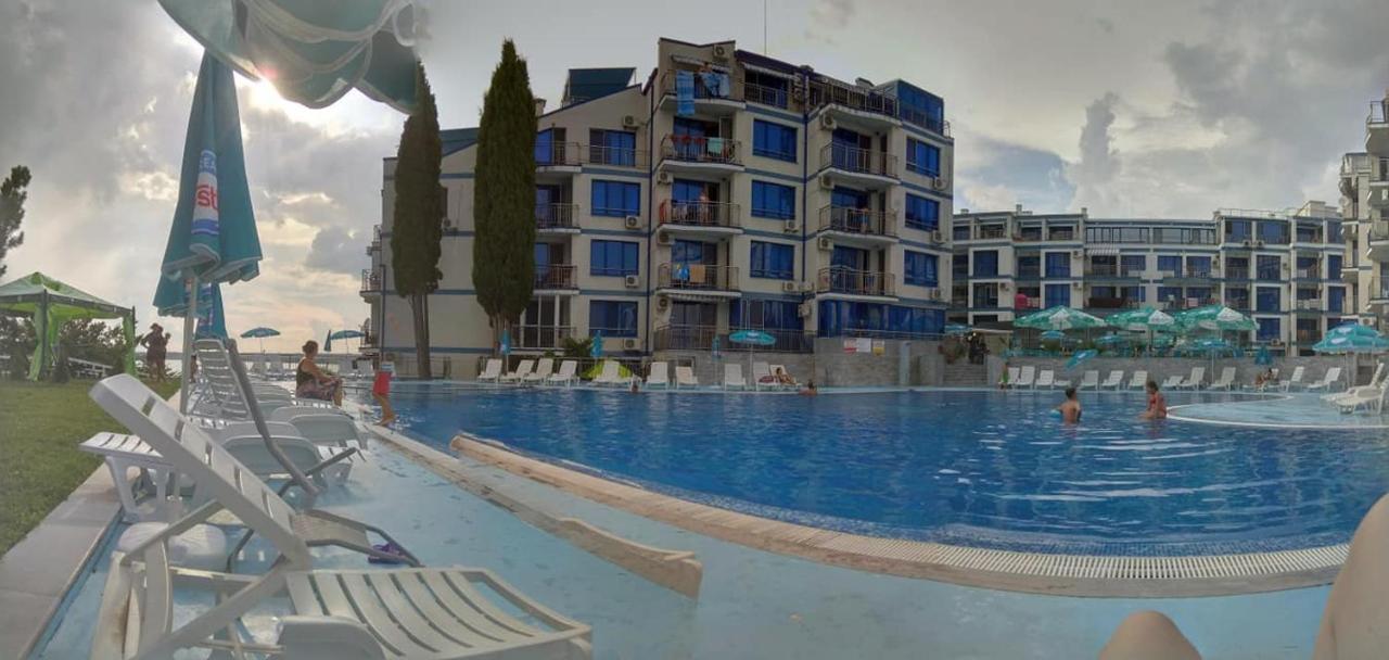 Blue Bay Palace Apart Complex Πομόριε Εξωτερικό φωτογραφία
